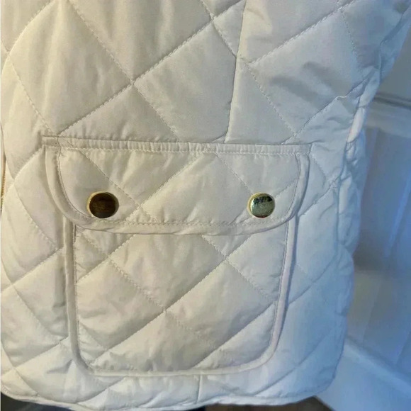 St. John’s Bay Quilted Vest - Picture 3 of 6